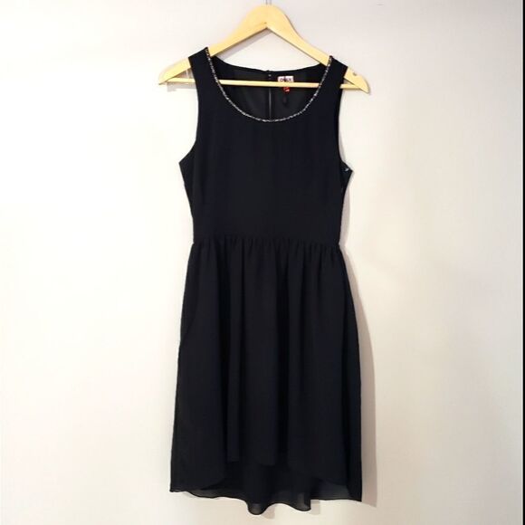 Only Sleeveless Fit & Flare Black LBD Size 6 Dress NWOT - Picture 1 of 10